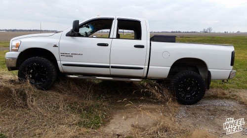 2006 Dodge Ram 2500 with 18x10 Moto Metal 962 wheels and 33x12.50R18 Atturo Trail Blade MT tires 18x10" Moto Metal 962 wheels with 33x12.50R18 Atturo Trail Blade MT tires on a 2006 Dodge Ram 2500