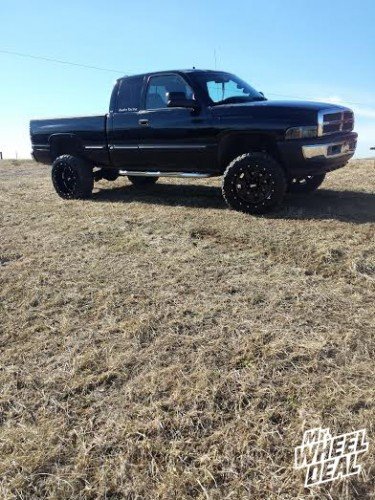 1999 Ram 2500 with 20x12" Moto Metal 962 Black wheels and 33x12.50x20 Federal Couragia MT tires 20x12 Black Moto Metal 962 wheels with 33x12.50x20 Federal Couragia MT tires on a 1999 Ram 2500
