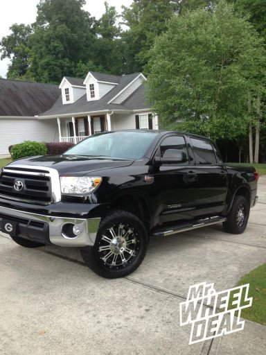 20x9" XD Hoss Wheels with 275/55/20 Nitto Terra Grappler Tires on a 2012 Tundra