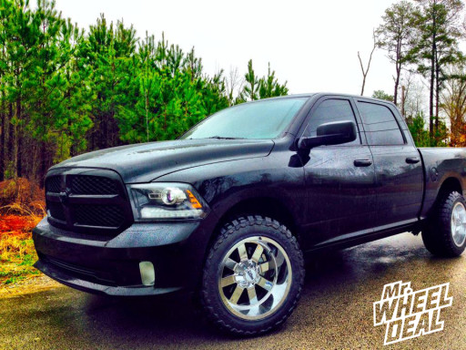 20x12" Moto Metal 962 Chrome Wheels with 33X12.50R20 Toyo Open Country MT Tires on a 2014 Ram 1500 20x12" Moto Metal 962 Chrome Wheels with 33X12.50R20 Toyo Open Country MT Tires on a 2014 Ram 1500