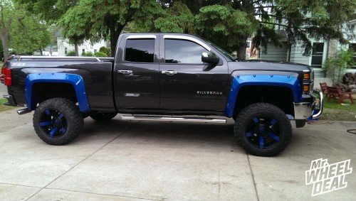 20" XD Rockstar 2 Black wheels with 35" Federal Couragia MT tires on a 2013 Chevy 1500 20x12 XD Rockstar II Black wheels with 35X12.50R20 Federal Couragia MT tires on a 2013 Chevy 1500