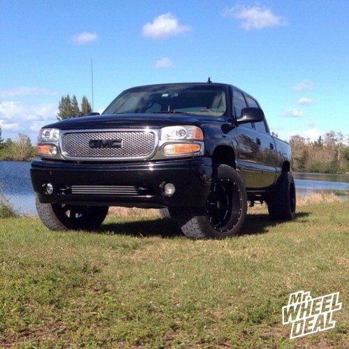 20x12 Moto Metal 962 Black wheels with 305/55/20 Nitto Terra Grappler XL tires on a 2006 Sierra Denali 1500 2006 Sierra Denali 1500 with 20x12" Black Moto Metal 962 wheels and 305/55/20 Nitto Terra Grappler XL tires