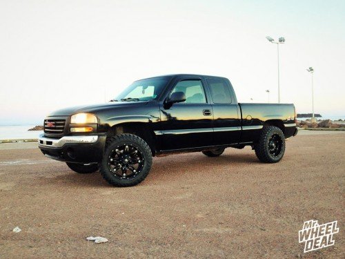 20x10" Fuel Hostage -12mm wheels with 33x12.50x20 Atturo Trail Blade MT tires on a 2006 GMC Sierra 2500 2006 GMC Sierra 2500 with 20x10 Fuel Off-Road Hostage -12mm wheels with 33x12.50x20 Atturo Trail Blade MT tires