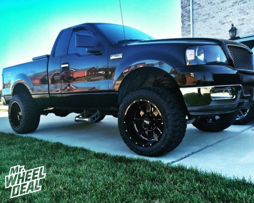 20x12 Moto Metal 962 with 33X12.50R20 Toyo Open Country MT tires on a 2004 Ford F150 20x12" Moto Metal 962 Black with 33X12.50R20 Toyo Open Country MT tires on a 2004 Ford F-150